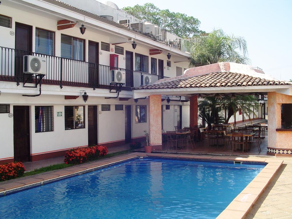 Hotel & Suites Coral Puerto Vallarta Exterior photo